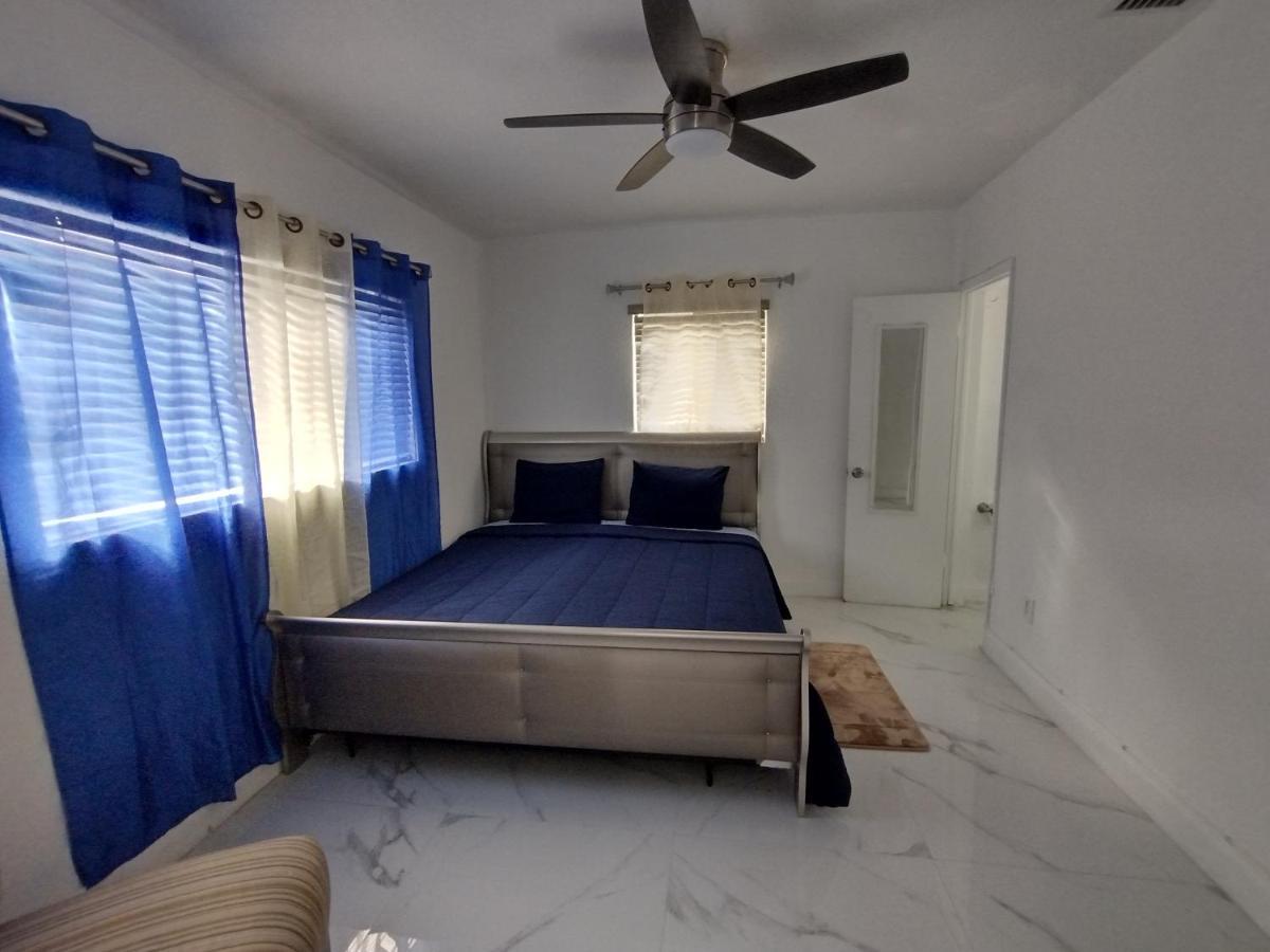 Cheerful 3-Bedroom Home /Ac+ Free Parking North Miami Beach Exteriör bild