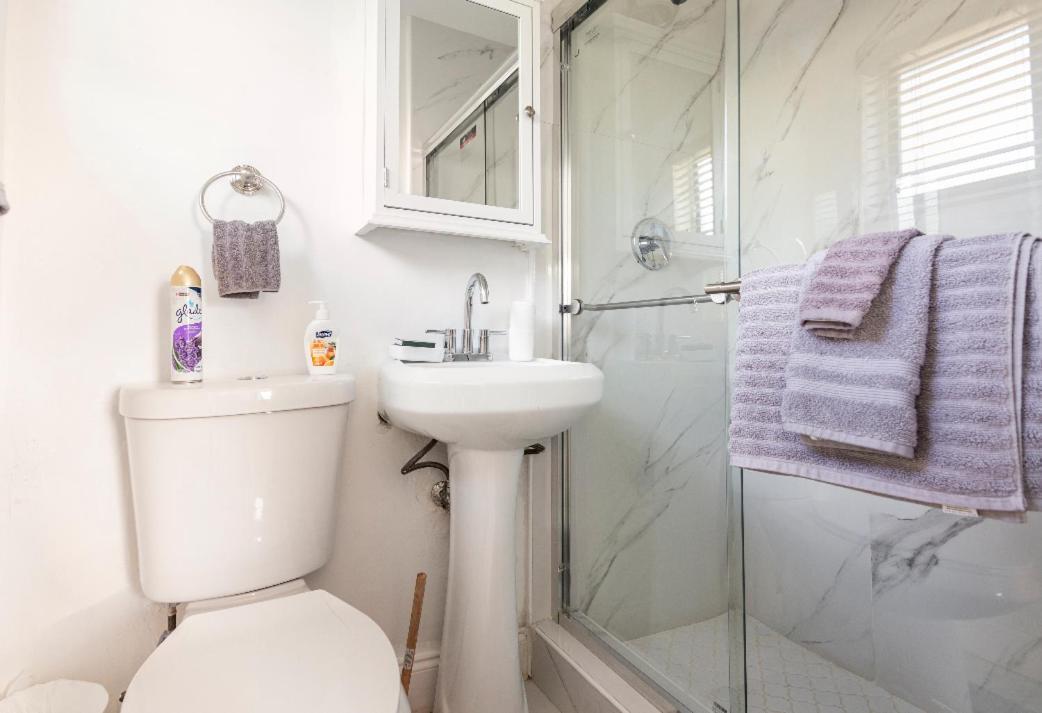 Cheerful 3-Bedroom Home /Ac+ Free Parking North Miami Beach Exteriör bild